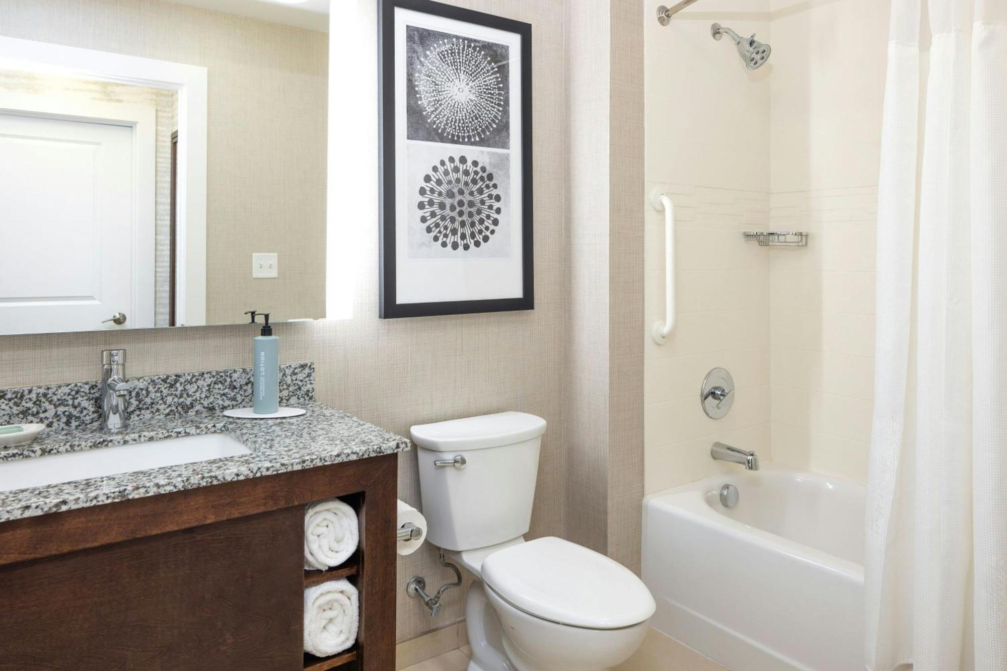 By Marriott Albany 3* Clifton Park